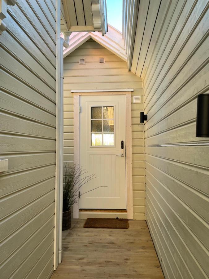 Modern, Small Appartment ลาร์วิค ภายนอก รูปภาพ